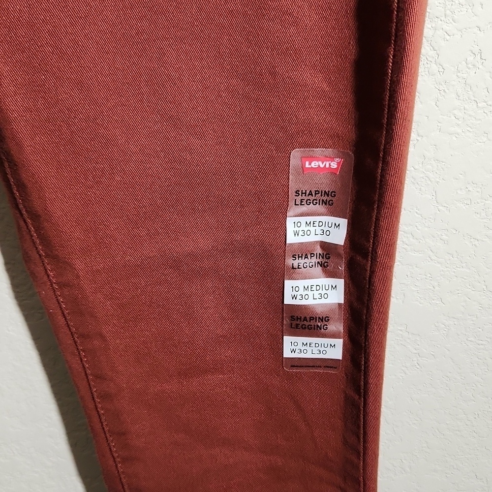 Levis Womens Shaping Leggings Maroon Rust Size 10 M NWT NEW 30 X 30 - Picture 2 of 14
